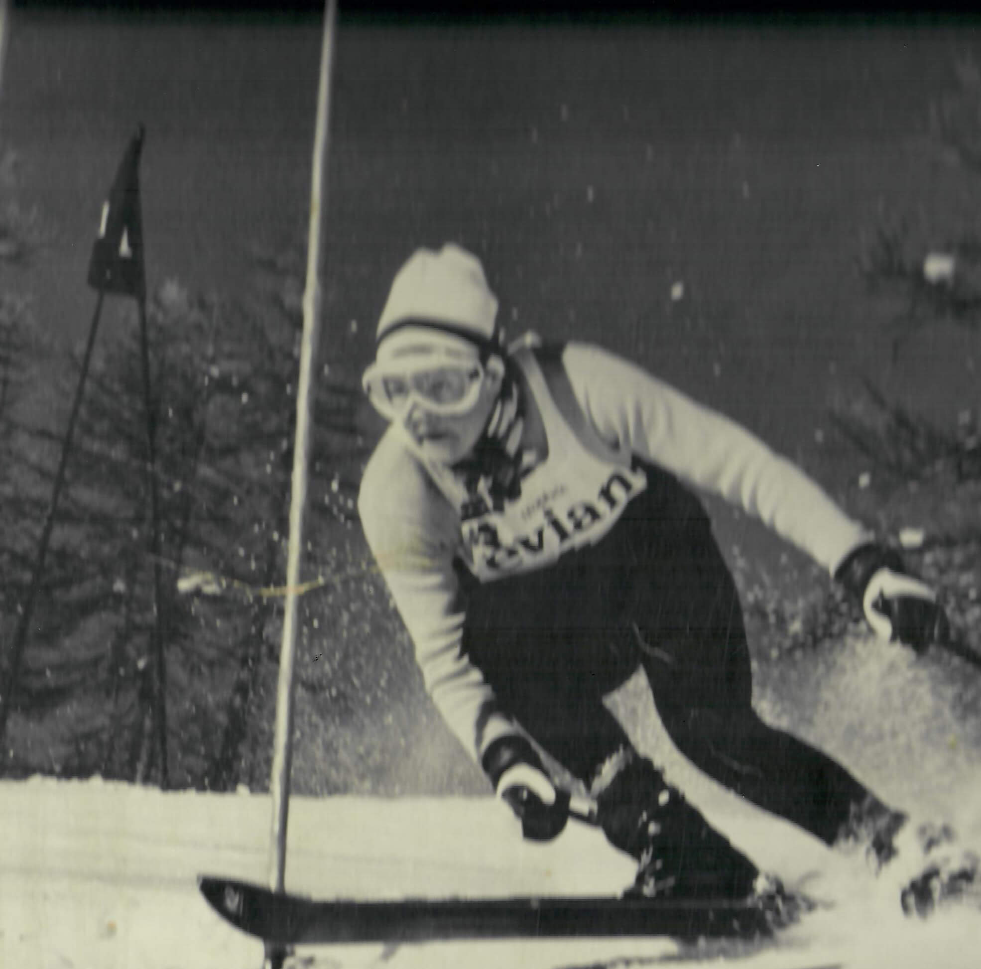Marilyn Cochran skiing
